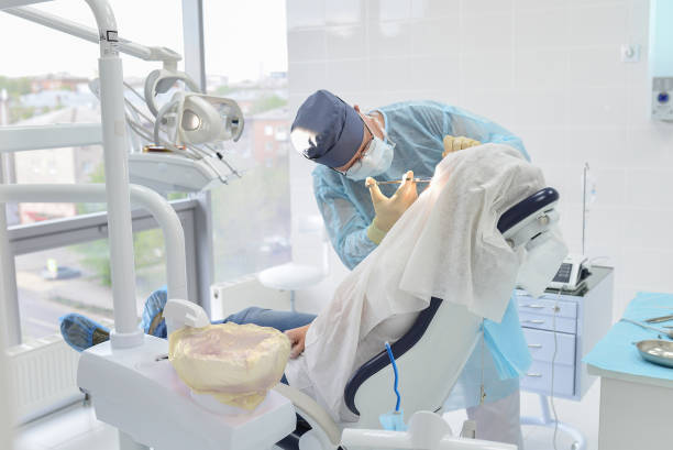 Best Dentist for Tooth Abscess  in Manhasset Hills, NY